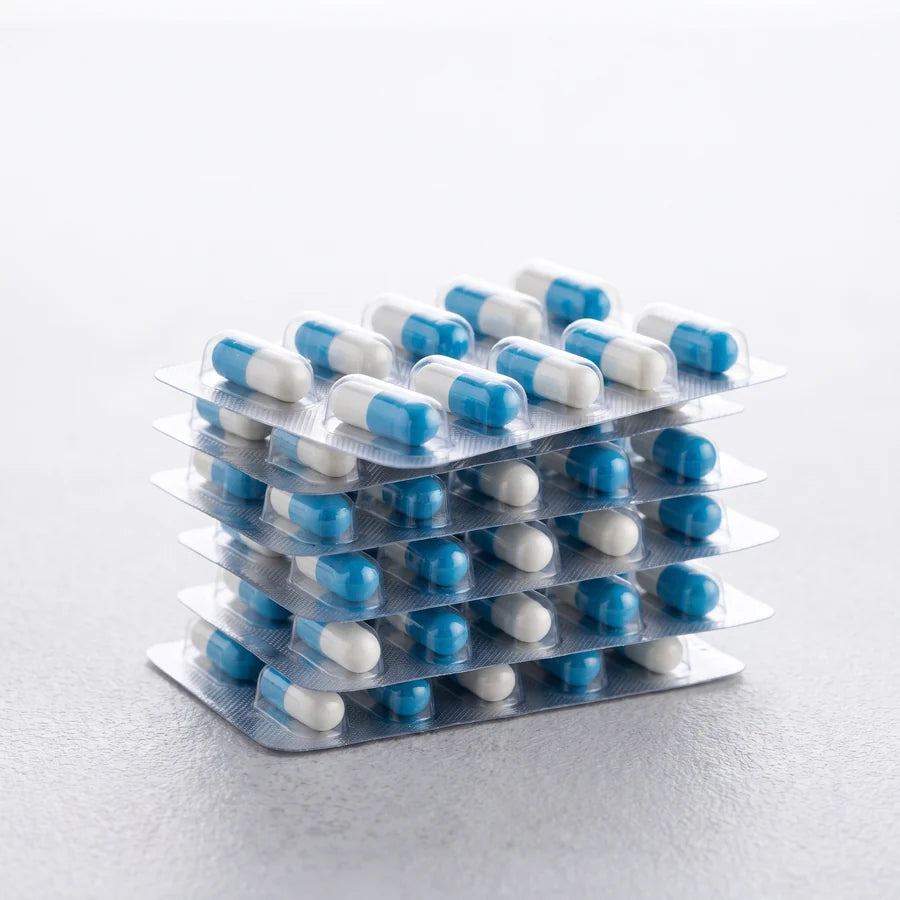 Blister packs of synthetic capsules